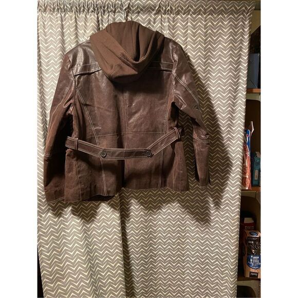 Columbia Leather Coat (SZ L) - Picture 5 of 5